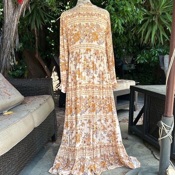 NWT Spell Meadowland Gown in Cream size Medium - Picture 10 of 13